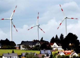 In Nordrhein-Westfalen werden nicht mehr so viele Windräder ans Stromnetz a... weiterlesen