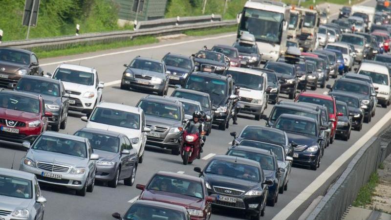 Urlaubsrückkehrer sorgen für viele Staus Rückreisewelle