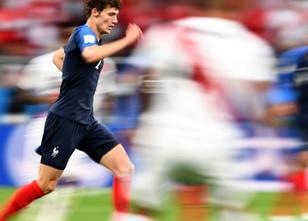 Trainer Tayfun Korkut möchte dem Franzosen Benjamin Pavard für die kommende... weiterlesen