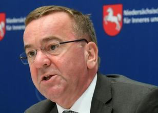 Die SPD-Innenminister der Länder sehen die sogenannten Ankerzentren für Mig... weiterlesen