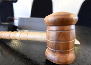 Ein Mann ist in Stralsund im sogenannten beschleunigten Verfahren wegen Lad... weiterlesen