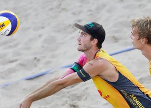 Kurz vor dem Endspiel sind die Beachvolleyballer Julius Thole und Clemens W... weiterlesen