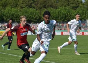 Der sechsmalige Cup-Gewinner Werder Bremen ist mit einem mühelosen 6:1 (5:1... weiterlesen