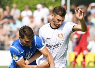 Glanzlos hat sich Bayer Leverkusen in die zweite Runde des DFB-Pokals gequä... weiterlesen