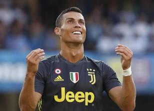 Trotz eines torlosen Ronaldo-Debüts hat der italienische Fußball-Meister Ju... weiterlesen
