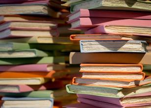 Aufarbeitungsvereine und Opferverbände sind unzufrieden mit der Entwicklung... weiterlesen