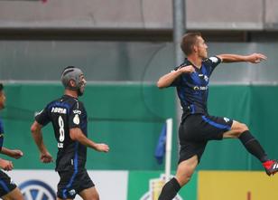 Rückkehrer Uwe Hünemeier hat dem SC Paderborn den Weg in die 2. Hauptrunde ... weiterlesen