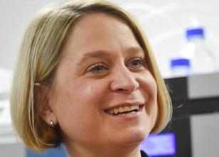 Nach Dauerkritik der Linken am Lehrermangel will Bildungsministerin Birgit ... weiterlesen