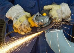 Beschäftigte in Ostdeutschland arbeiten weiterhin länger als im Westen - un... weiterlesen