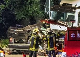Bei einem Frontalzusammenstoß zwischen einem Auto und einem Lastwagen bei S... weiterlesen