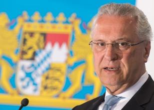 Die Zahl der offenen Asylverfahren in Bayern geht zurück. So seien Ende Jul... weiterlesen