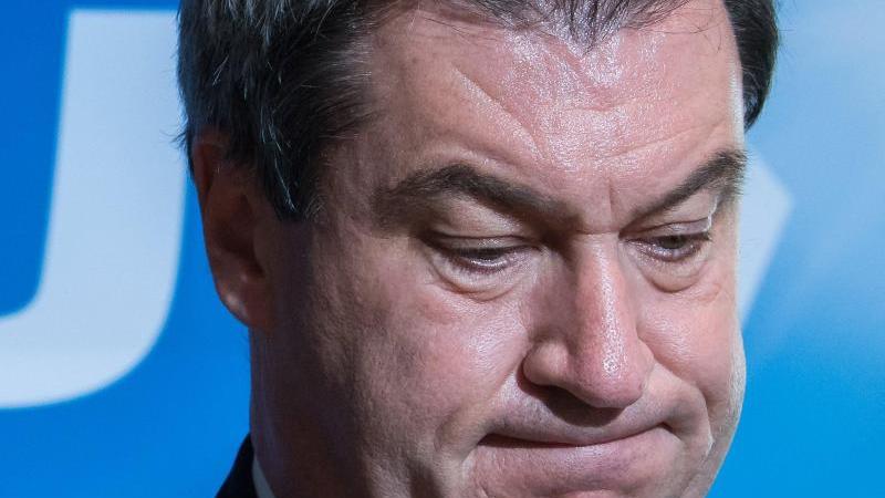 CSU sackt in Umfrage auf 35 Prozent ab Markus Söder