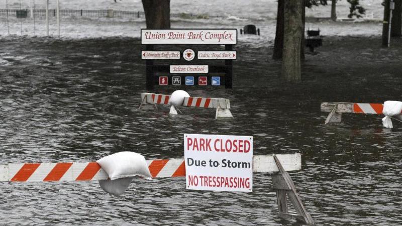 "Florence" und die Angst vor den Wassermassen Park in New Bern unter Wasser