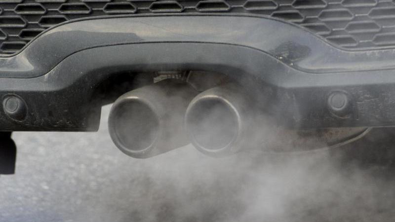 Diesel-Nachrüstung: Scheuer plant neues "Konzept" Abgase