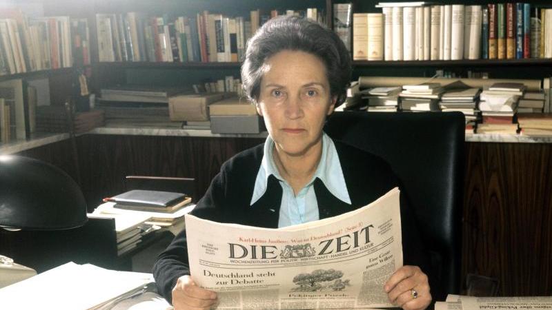 Umbennenung Verkehrsflächen: "Marion-Gräfin-Dönhoff-Brücke" Marion Gräfin Dönhoff