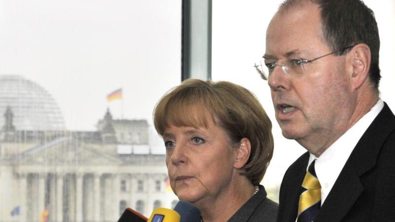 Bankenrettung kostete allein den Bund gut 30 Milliarden Euro Merkel und Steinbrück