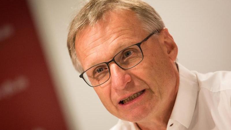 Reschke zu Europacup-Plänen der UEFA: "Was spricht dagegen?" Michael Reschke
