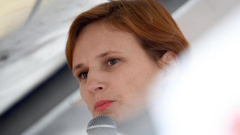 Geringe Beteiligung an Linken-Demo gegen steigende Mieten Katja Kipping (LINKE)