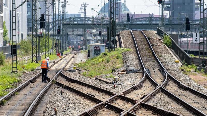 Münchner S-Bahn-Stammstrecke wegen Bauarbeiten gesperrt Sperrung auf Münchner Stammstrecke