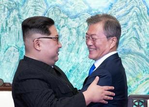 Südkoreas Präsident Moon Jae In will bei seinem dritten Gipfel mit Machthab... weiterlesen