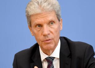 Regelschullehrer sollen ab Januar 2020 so viel Gehalt beziehen wie Gymnasia... weiterlesen
