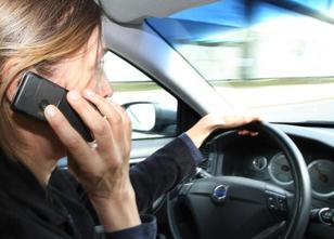 Eine Kontrollaktion der Polizei hat am Donnerstag Handy-Sünder im Straßenve... weiterlesen