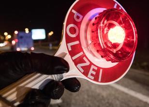 Nur kurz eine WhatsApp schreiben oder die Mails checken: Die Polizei in Nor... weiterlesen