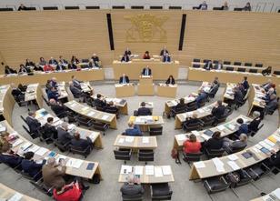 Wegen der Teilnahme von AfD-Landtagsabgeordneten an Demonstrationen in Chem... weiterlesen