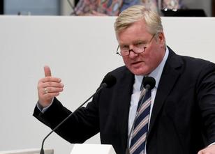 Niedersachsens CDU-Chef Bernd Althusmann hat die SPD dazu aufgefordert, die... weiterlesen