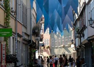 Mehr als 30 Konzerte, Vorträge, Workshops sowie ein Straßenfest bieten die ... weiterlesen