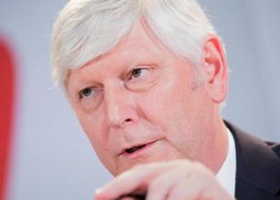 Der Essener Energiekonzern RWE hält trotz des tragischen Todesfalls am Hamb... weiterlesen