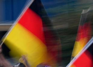 Rechtspopulismus, Hass und eine Bundesregierung im Krisenmodus: Ein Jahr na... weiterlesen