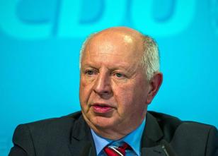 Eckhardt Rehberg, Vorsitzender der Landesgruppe Mecklenburg-Vorpommern der ... weiterlesen