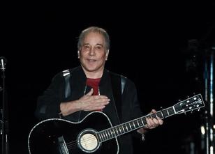 Mit dem letzten Song beim letzten Konzert schließt Paul Simon den Kreis. weiterlesen