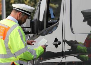 Auf der unfallträchtigen Autobahn 2 bei Hannover hat die Polizei hunderte B... weiterlesen