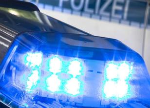 Ein Mann mit einem Beil hat einen Großeinsatz der Polizei in Traben-Trarbac... weiterlesen