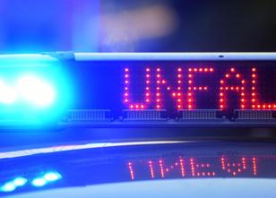 Auf der Autobahn 38 ist ein Mensch bei einem Unfall in einem Baustellenbere... weiterlesen