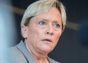 Die wegen einer Panne mit Prüfungsaufgaben verschobene Deutsch-Abschlussprü... weiterlesen