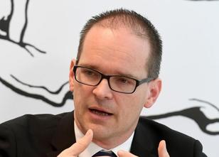 Niedersachsen will zum neuen Schulhalbjahr 1300 neue Lehrer einstellen. weiterlesen