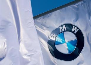 Die deutschen BMW-Händler drohen dem Konzern mit einem Verkaufsstopp ab Mon... weiterlesen