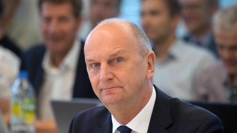 Ärztemangel: Woidke will Nachwuchs mit Stipendien locken Dietmar Woidke (SPD)