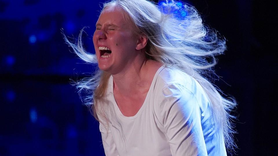 Das Supertalent 2018: Bruce Darnell beweist sein Schauspiel-Talent - mit einer Titanic-Szene Julia Diete-Trenzinger gibt alles ... aber die Supertalent-Jury fühlt es nicht.
