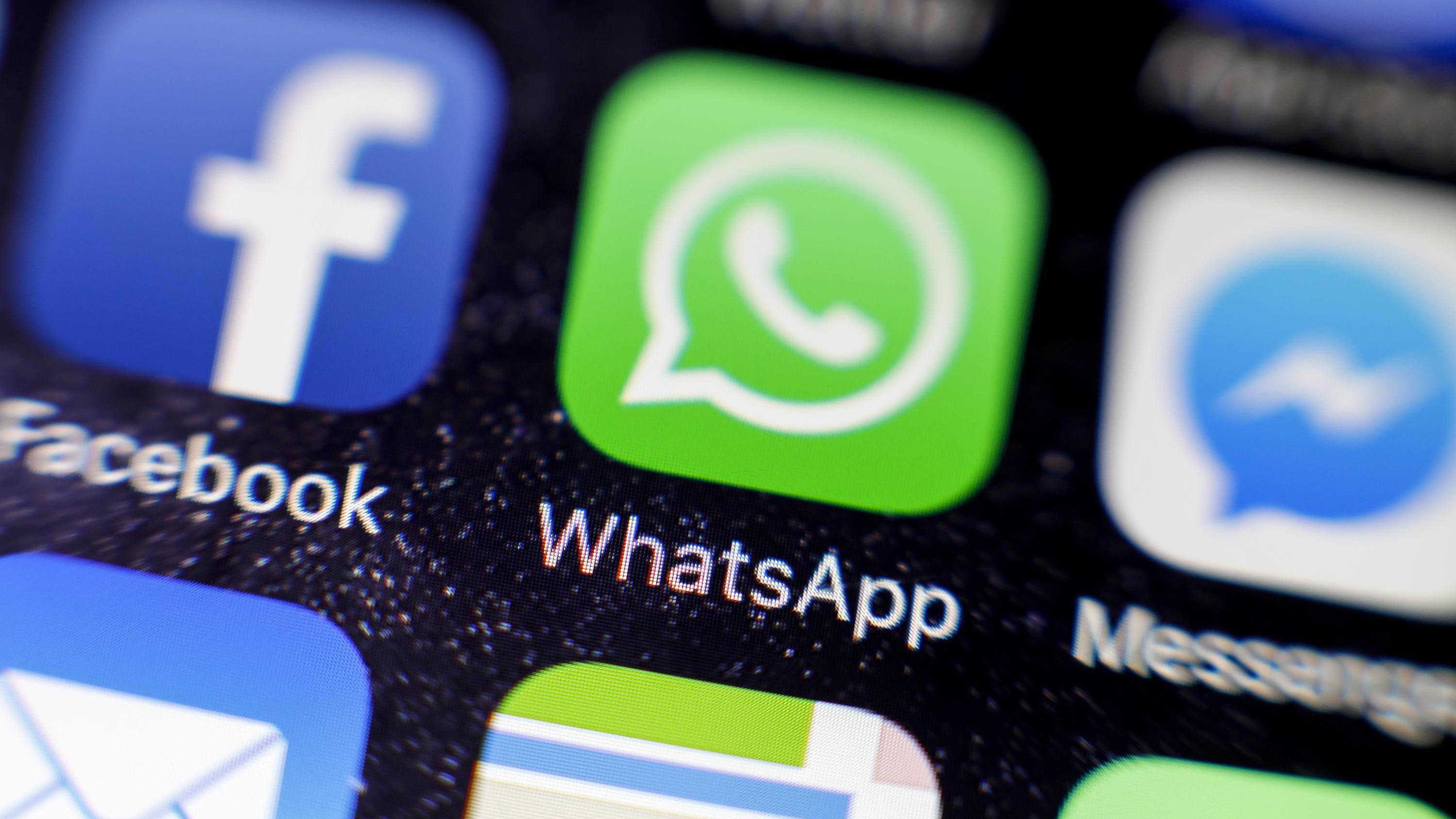 Plötzliches WhatsApp-Aus für einige iPhone-Besitzer? Diese Modelle könnten betroffen sein Hamburg, 17. November 2016 - WhatsApp-Icon auf einem auf einem iPhone PUBLICATIONxINxGERxSUIxAUTxHUNxONLY