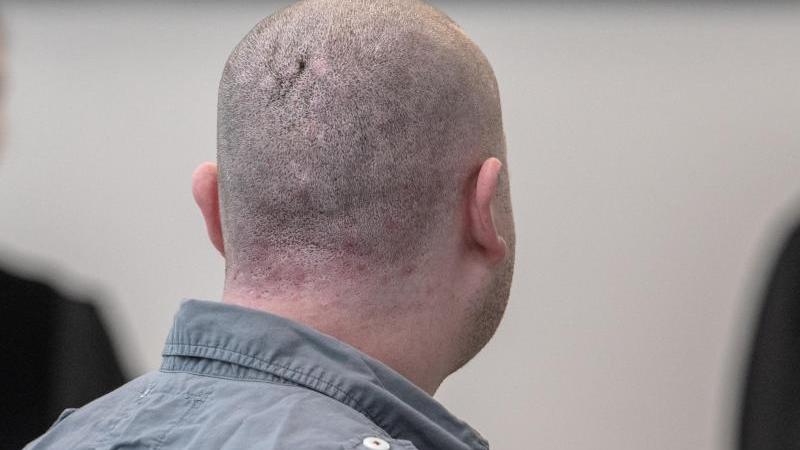 Geiselnehmer: Staatsanwältin fordert fast sechs Jahre Haft Prozess um Geiselnahme im Jugendamt