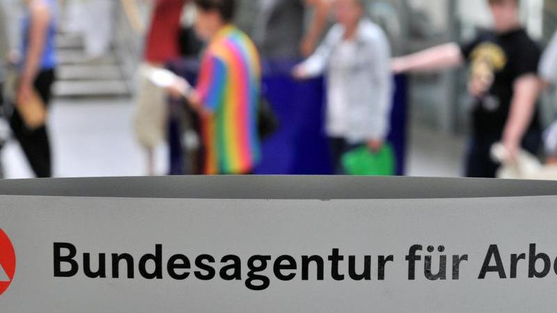 Zahl der Hartz-IV-Sanktionen in Hamburg weitgehend konstant Agentur für Arbeit