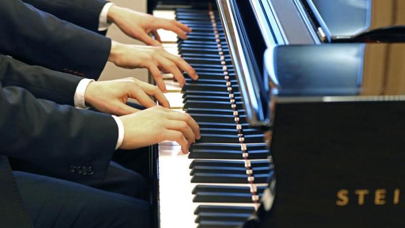 Internationaler Wettbewerb "Verfemte Musik" gestartet Klavierspieler