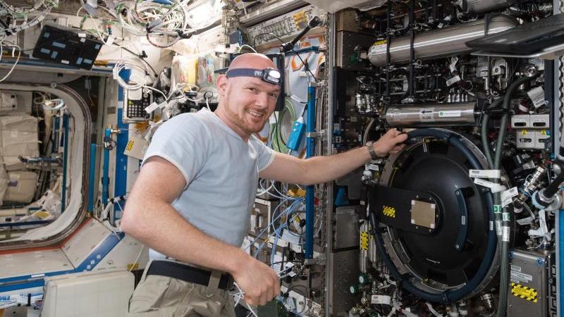 Ex-Astronaut glaubt: Gerst wird erst 2019 zurückkommen Alexander Gerst auf der ISS