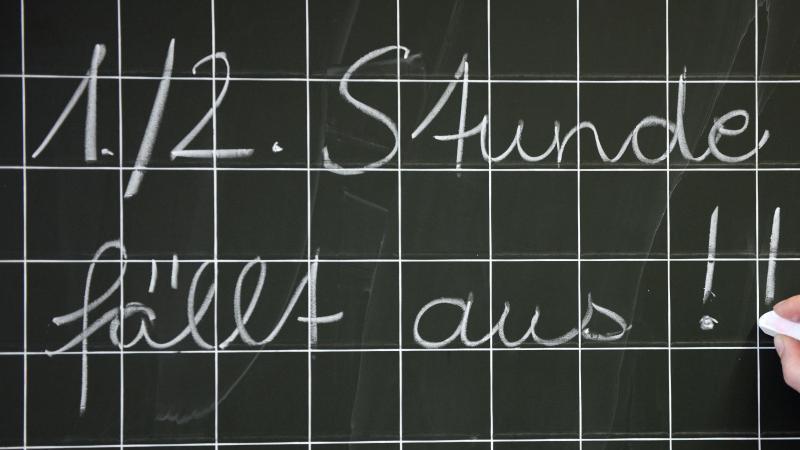 Bedarf an neuen Lehrern ab nächstes Jahr niedriger Lehrermangel
