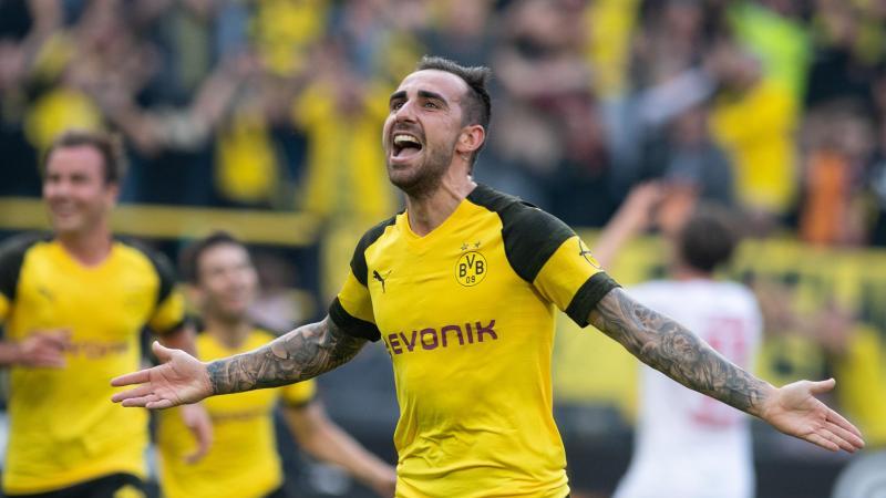 "Bild": Dortmund und Alcacer schließen Vertrag bis 2023 Paco Alcacer (r.)