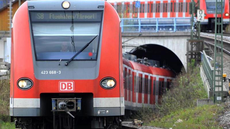 Münchner Stammstrecke wegen Bauarbeiten gesperrt Münchner S-Bahn